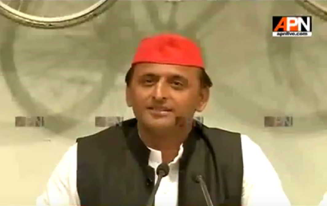 Akhilesh addresses press in Lucknow