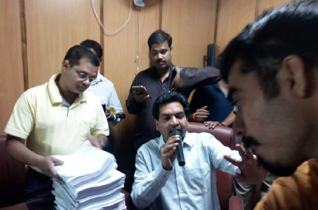 Kapil Mishra faints on Day 5 of hunger stir, levels more charges against Kejriwal