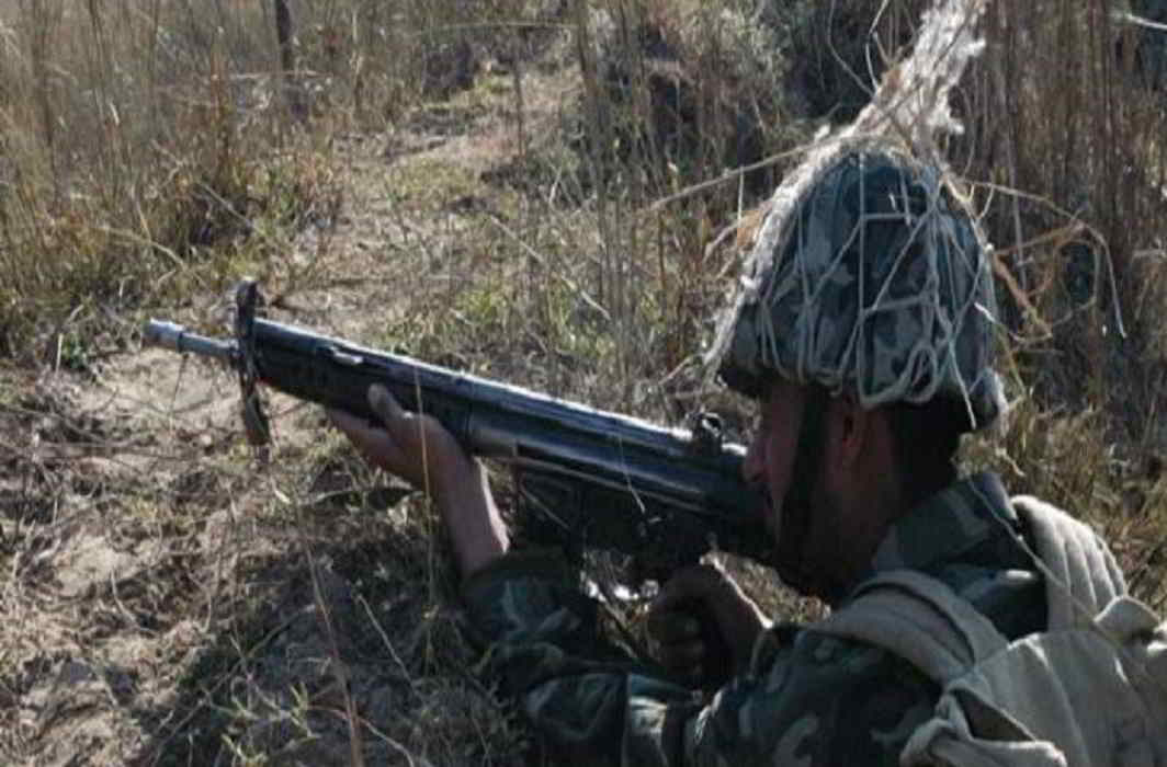 Pakistan army violates ceasefire in Nowshera sector of Kashmir, one woman killed in the firing