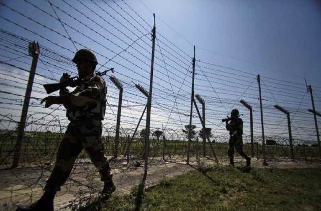 Pakistan violates ceasefire