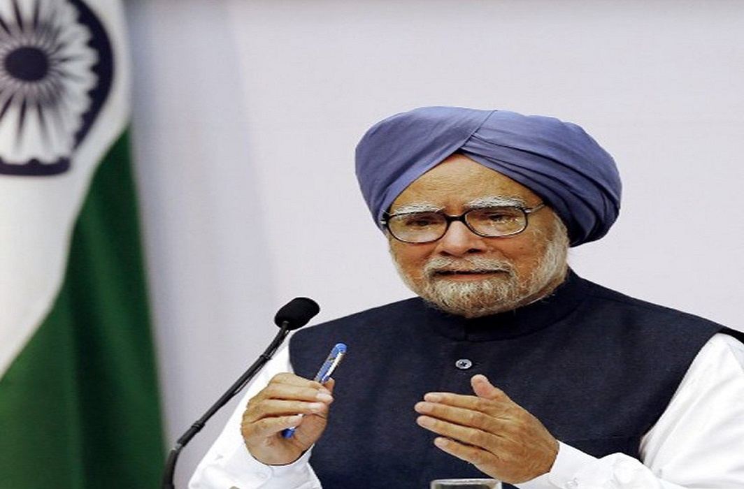 Manmohan Singh blames Modi on economic slowdown