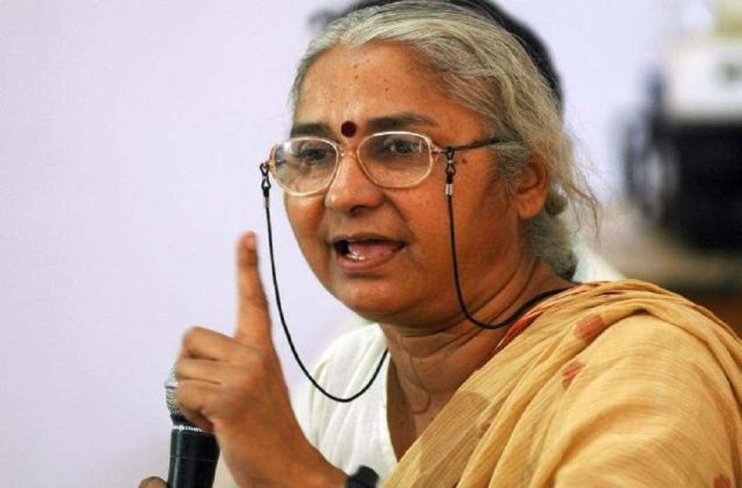 Medha Patkar removed from Sardar Sarover Protest