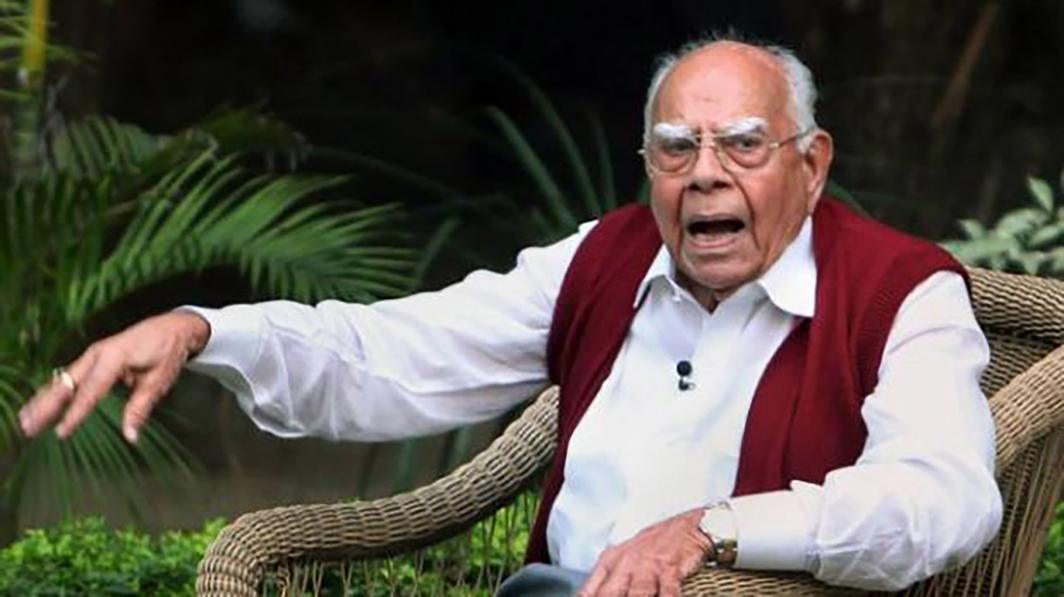 Jethmalani hangs his lawyer’s coat, set for a ‘different mission’