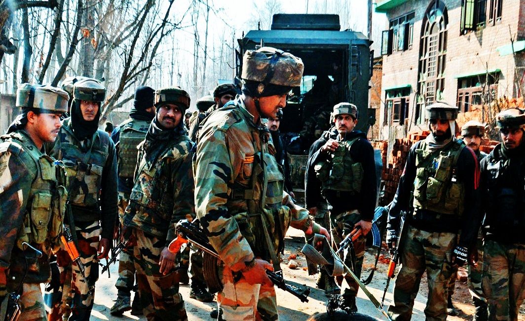 Police Constable Killed, Two Terrorists Gunned down in an encounter in Kashmir