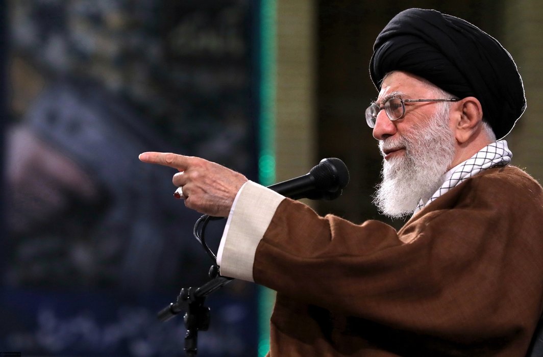 Khamenei alleges US support terrorists and authoritarian regimes in Middle East