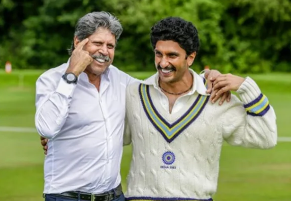 kapil dev with ranveer singh