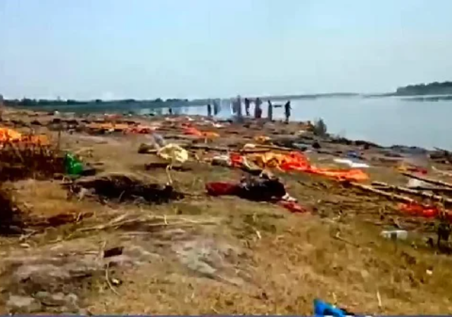 dead bodies Ganges river