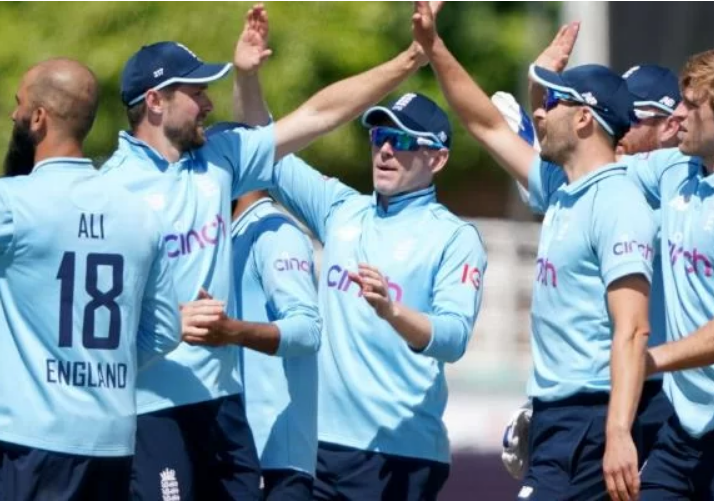 members of the England men’s ODI contingent