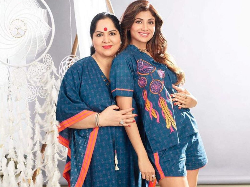 Shilpa Shetty with her mother