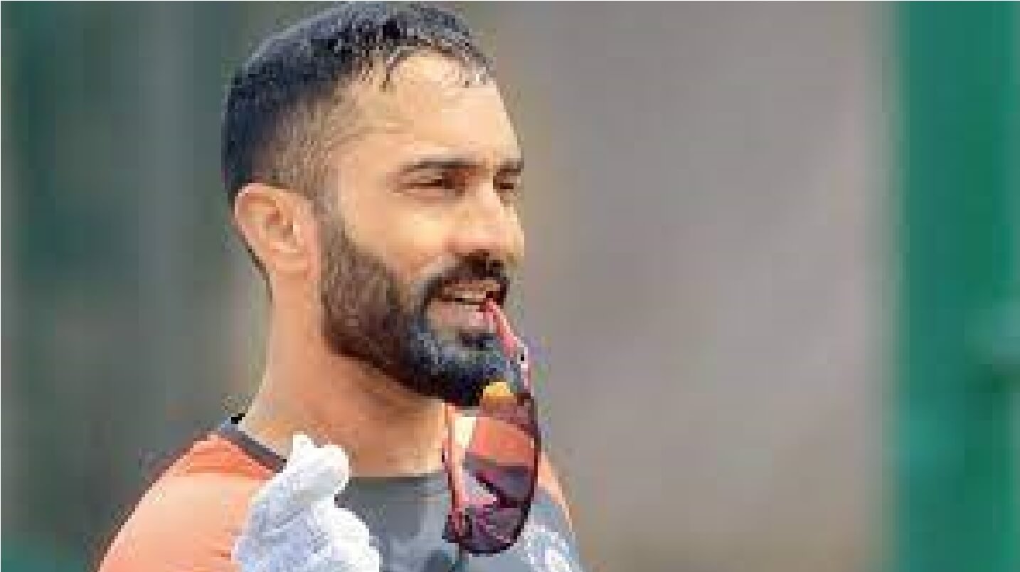 Dinesh Karthik