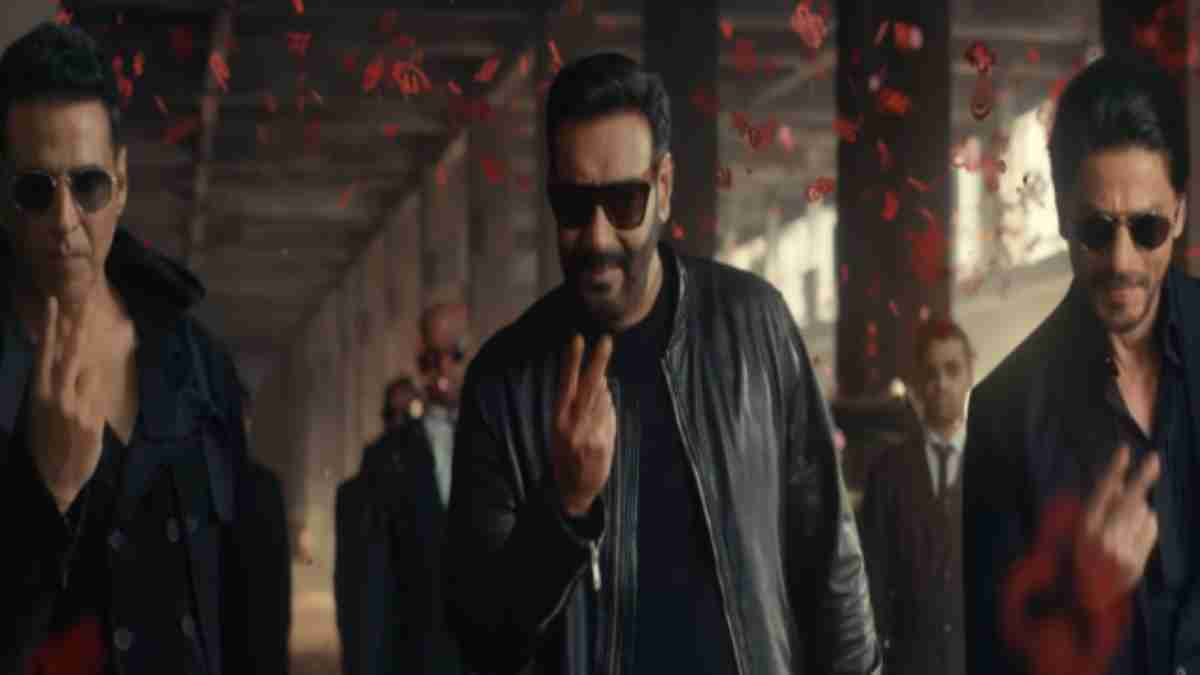 Ajay Devgn, Akshay Kumar and Akshay Kumar in Vimal pan masala