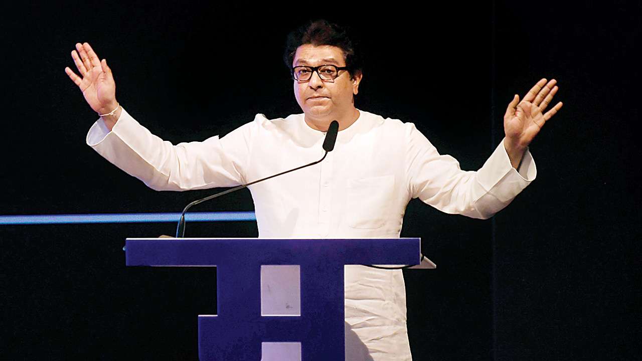 MNS chief Raj Thackeray plays Hanuman Chalisa on loudspeakers outside his office