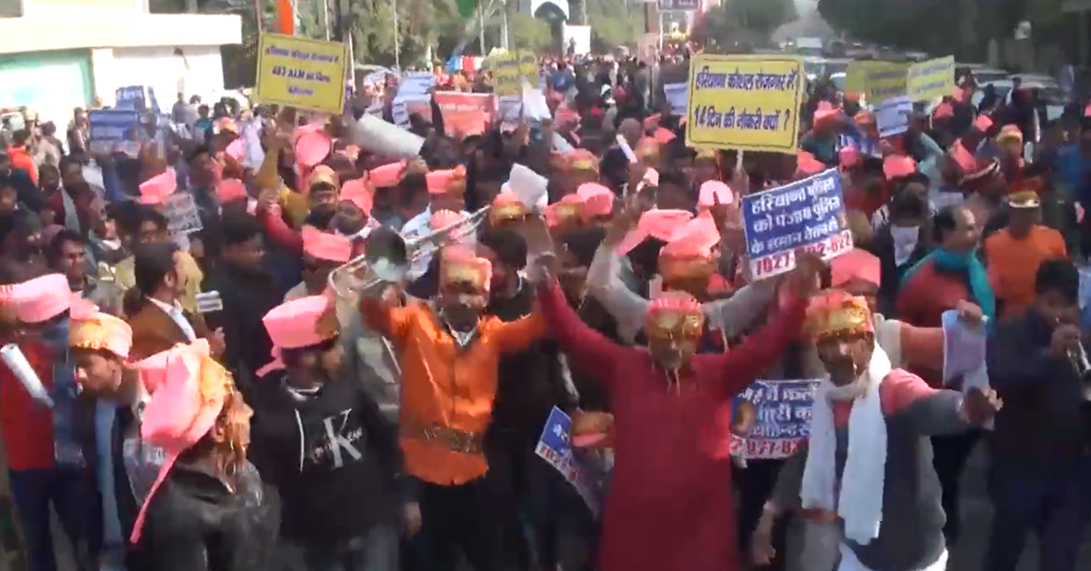 Haryana youth protest against unemployment outside CM Manohar Lal Khattar's residence