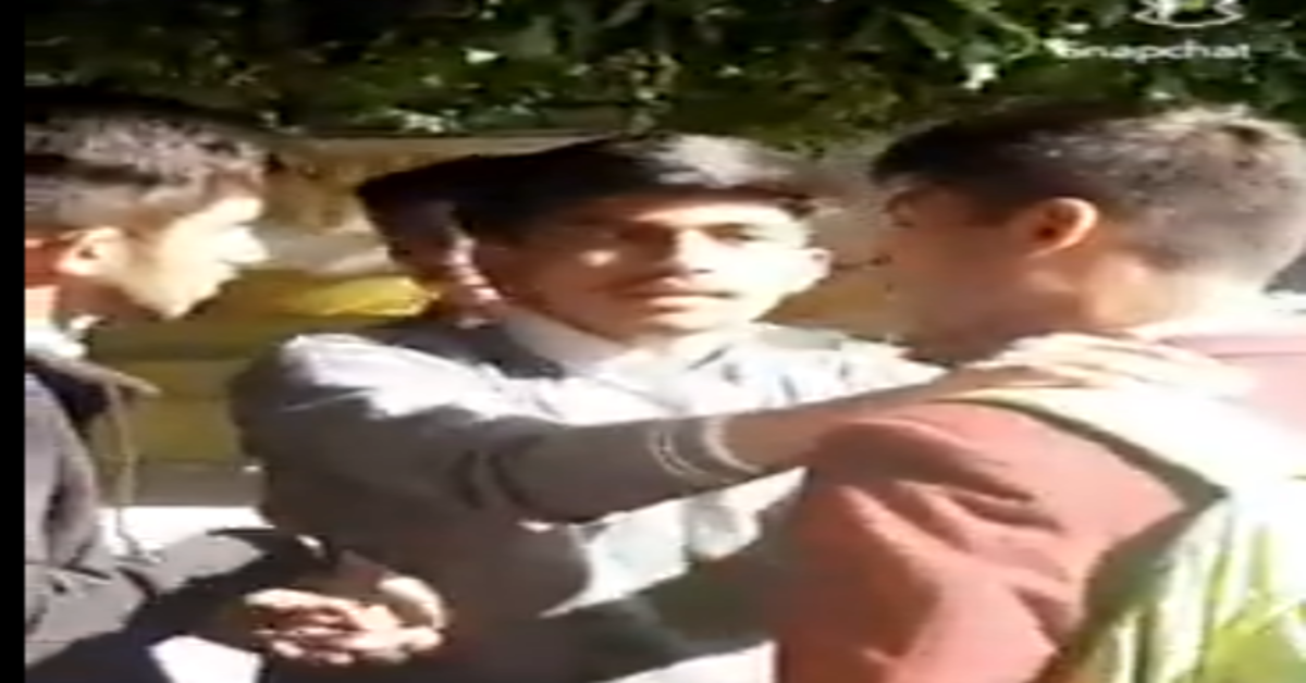 Delhi school student fighting