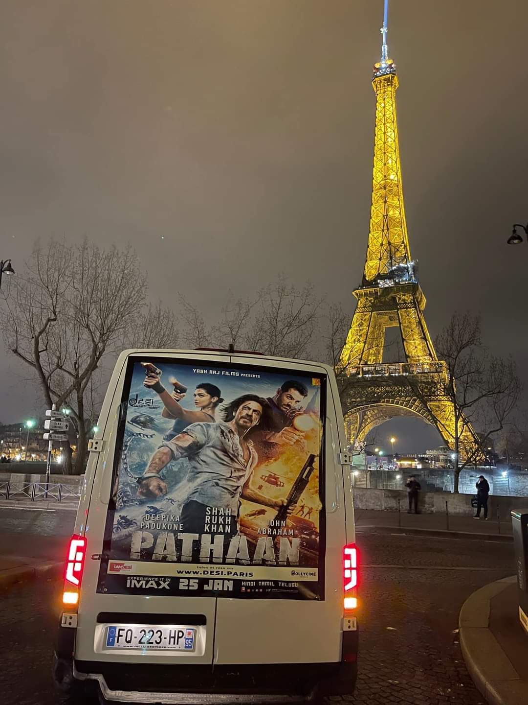 Jhoome Jo Pathaan in Paris