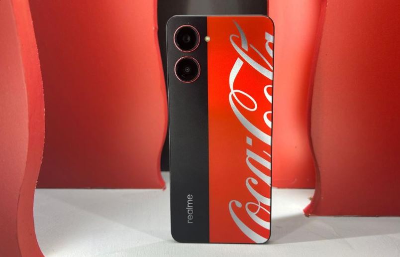 Realme 10 Pro Coca-Cola smartphone