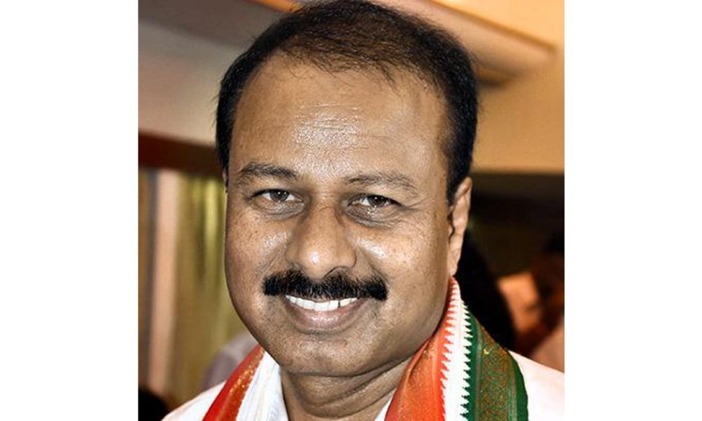 Karnataka Congress working president R Dhruvanarayana, 61, dies after chest pain