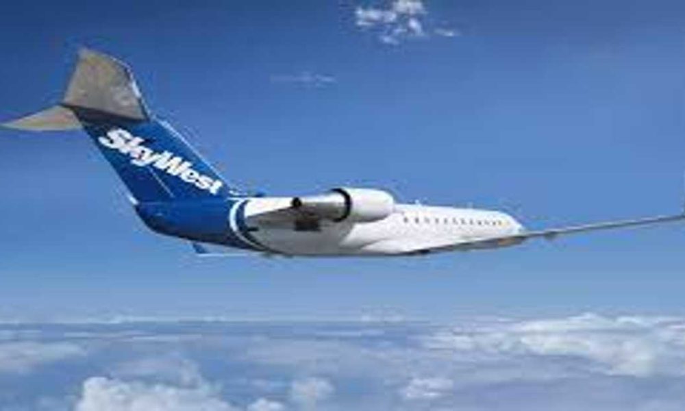 SkyWest airplane