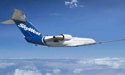 SkyWest airplane