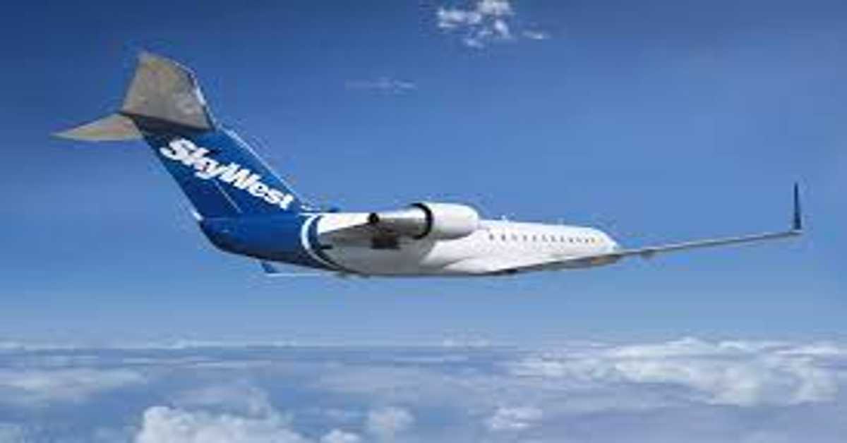 SkyWest airplane