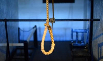 Schoolgirl commits suicide