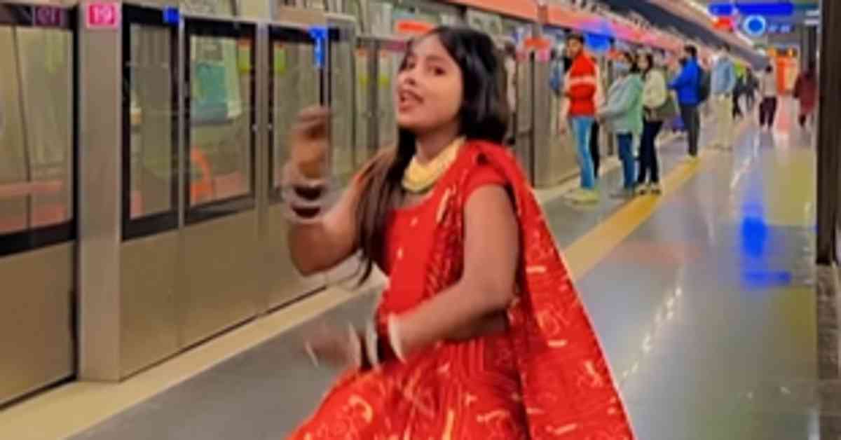 Delhi Metro viral video