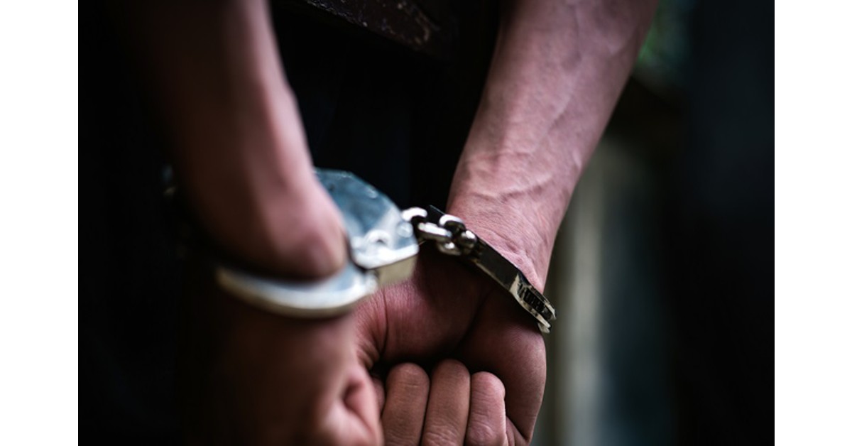 Noida man arrested for duping people