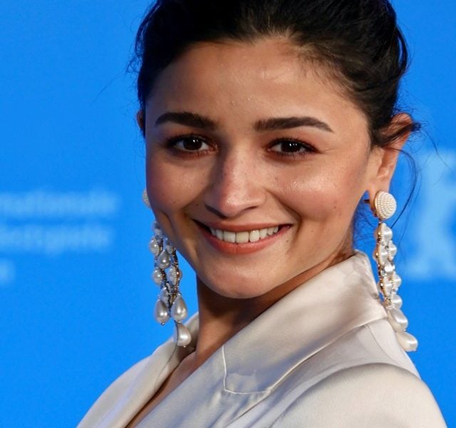 Alia_Bhatt_at_Berlinale_2022_Ausschnitt (1)