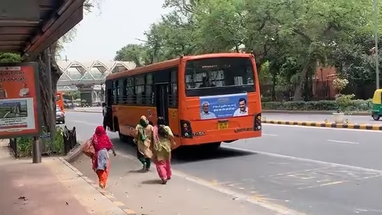 Arvind Kejriwal warns bus drivers for not stopping buses for women passengers