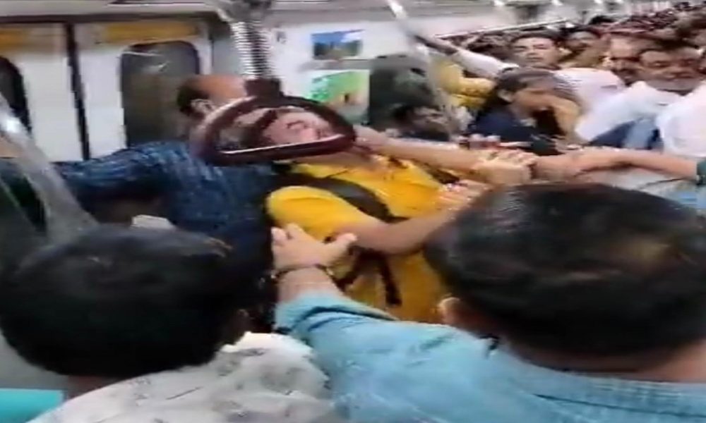 Delhi Metro fight