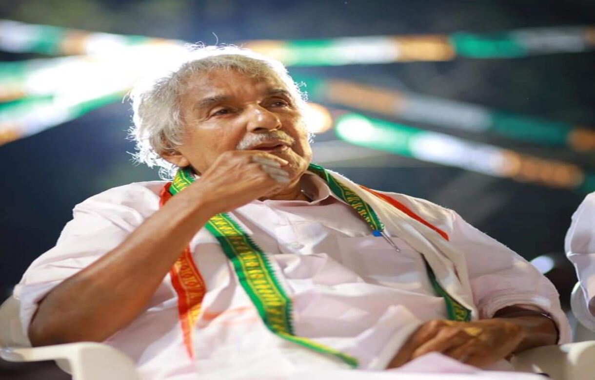 Oommen Chandy dies