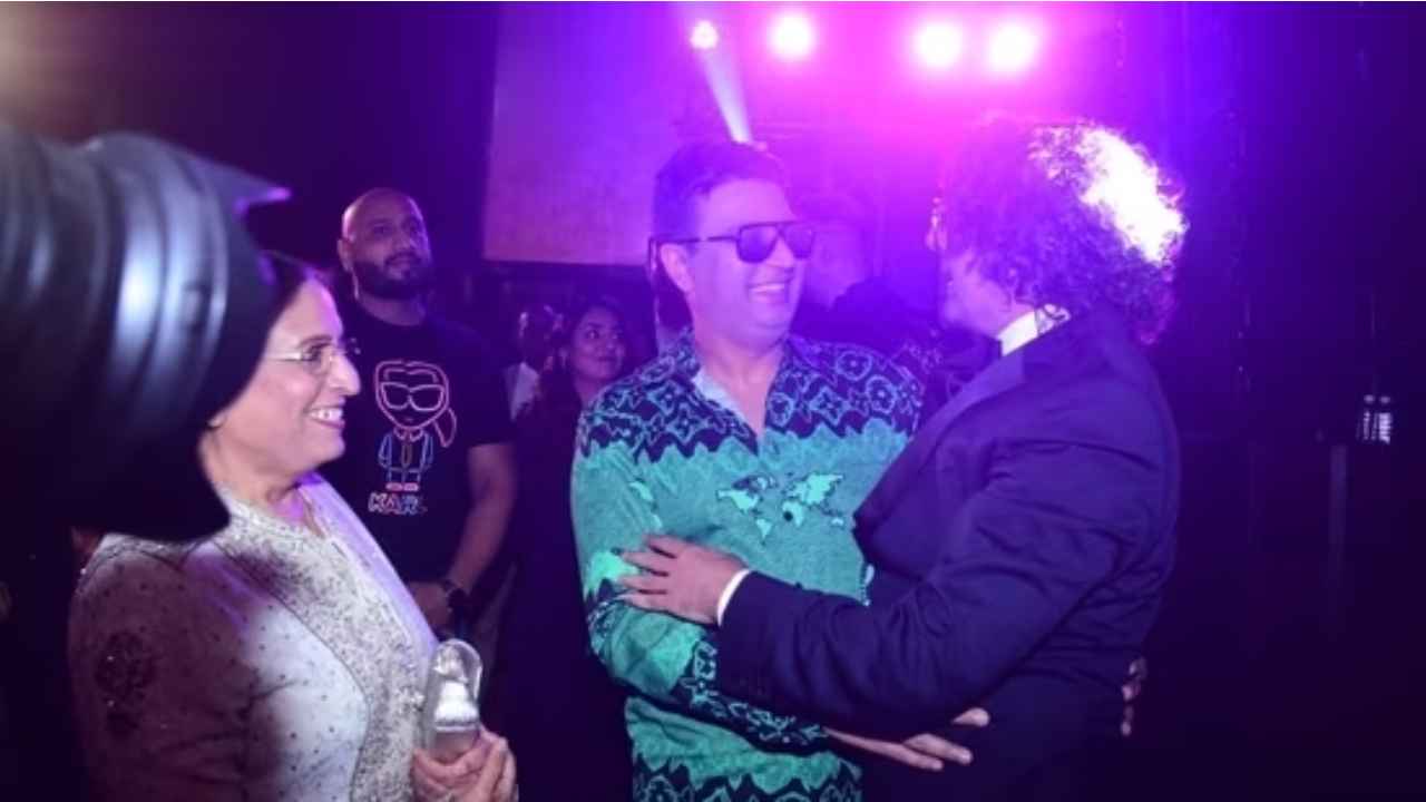 Sonu Nigam hugs T-Series head Bhushan Kumar at 50th Birthday Party