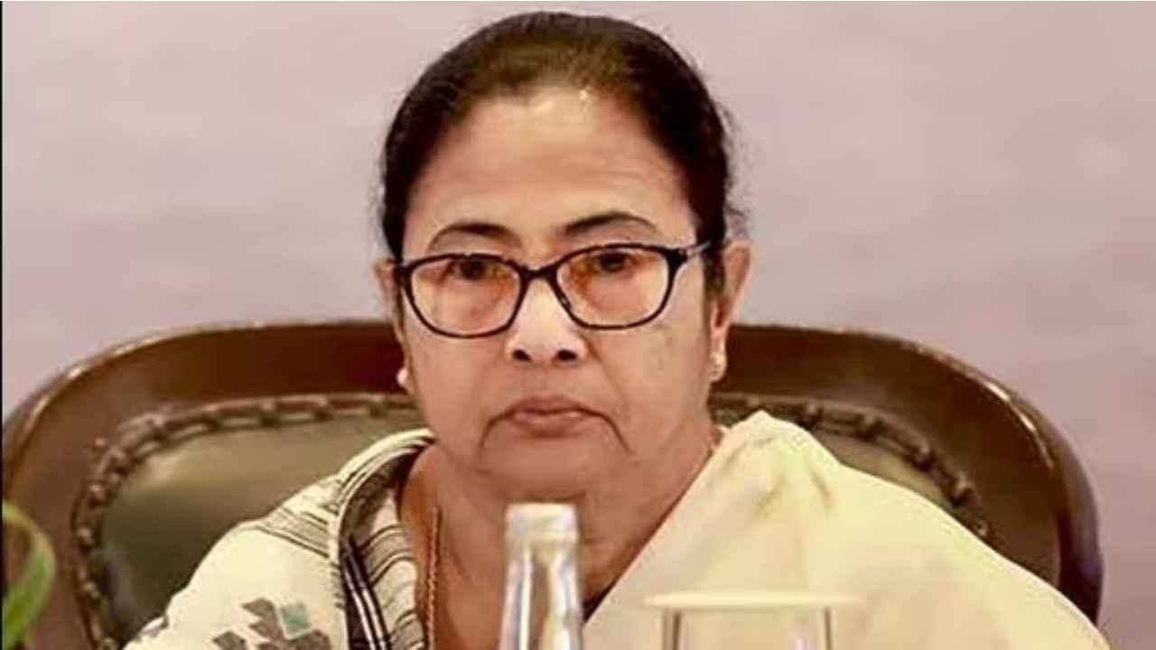 Police arrest man with firearms near Mamata Banerjee’s residence