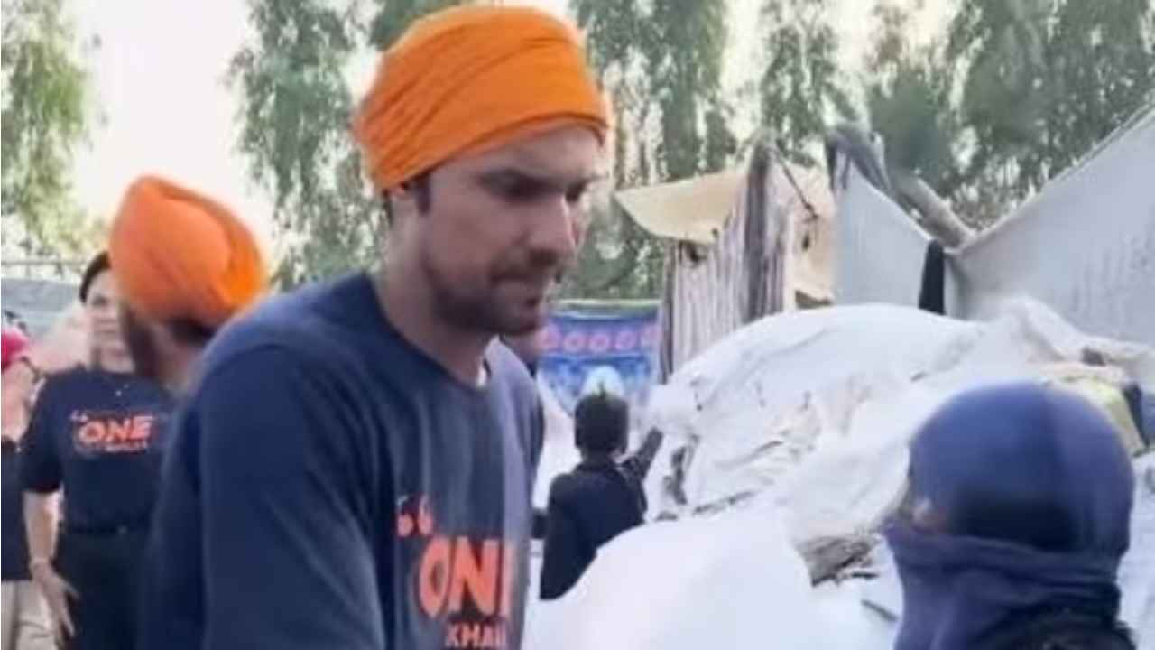 Randeep Hooda joins Khalsa Aid group to help flood victims in Haryana