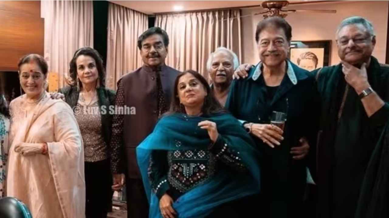 Shatrughan Sinha, Poonam Sinha celebrate 43rd wedding anniversary