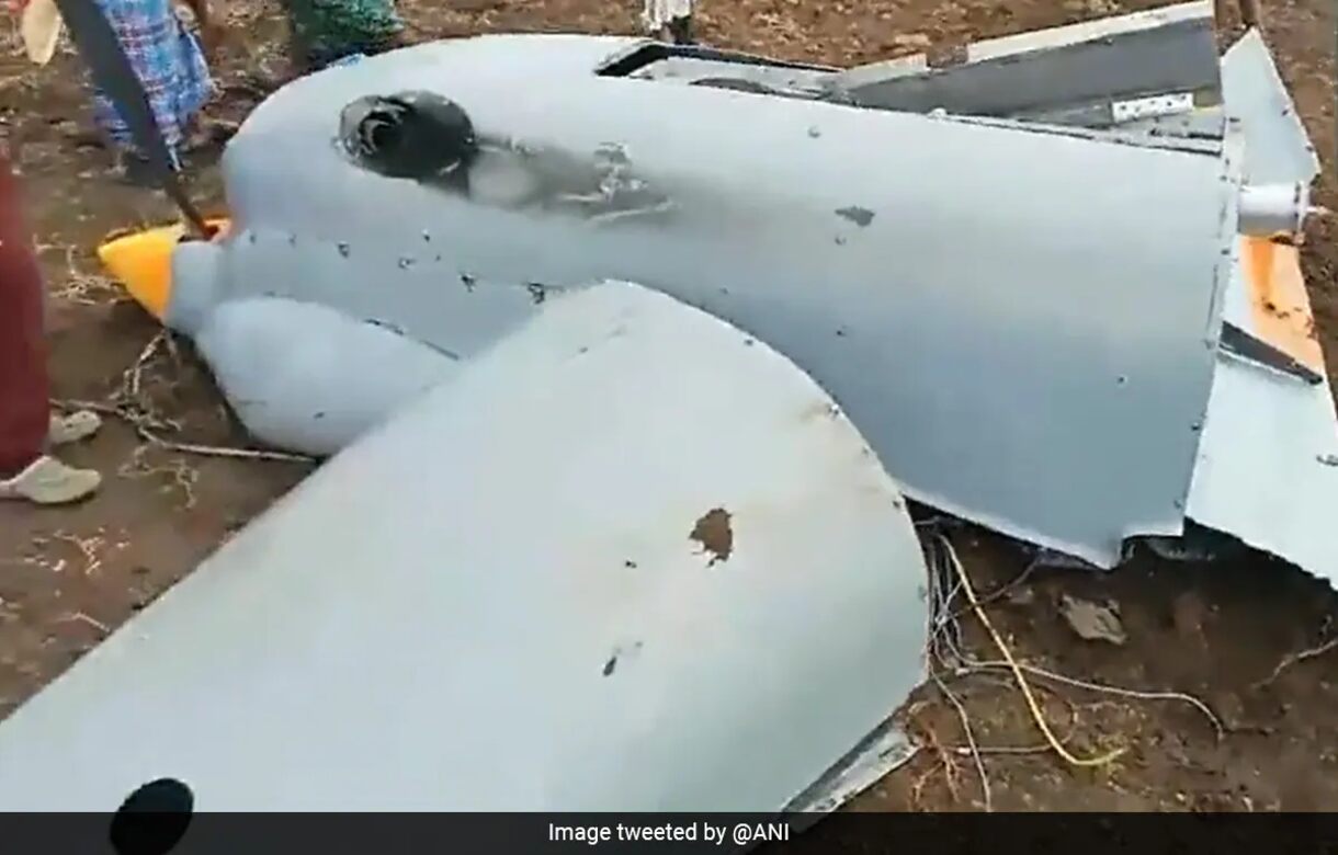 DRDO's UAV TAPAS 07 A-14 drone crashes in Karnataka's village | Watch video