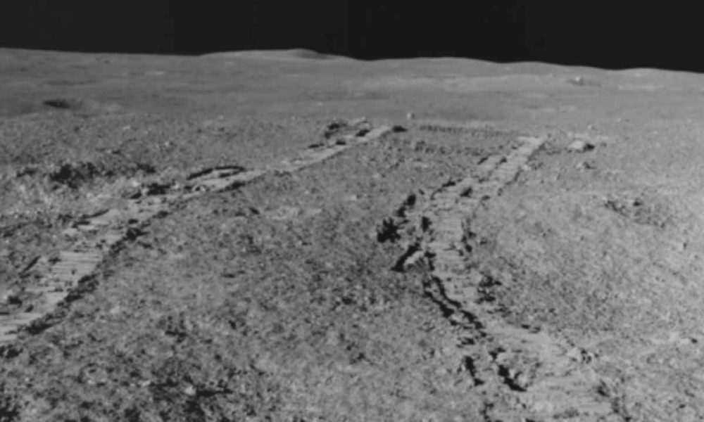 Chandrayaan-3 Pragyan rover encounters 4 metre diameter crater on moon