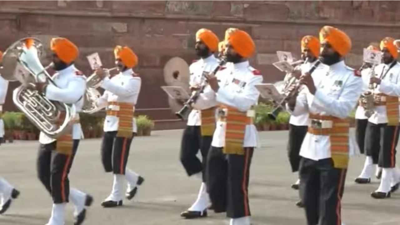 New Delhi: Armed forces conduct full dress rehearsal at the Red Fort