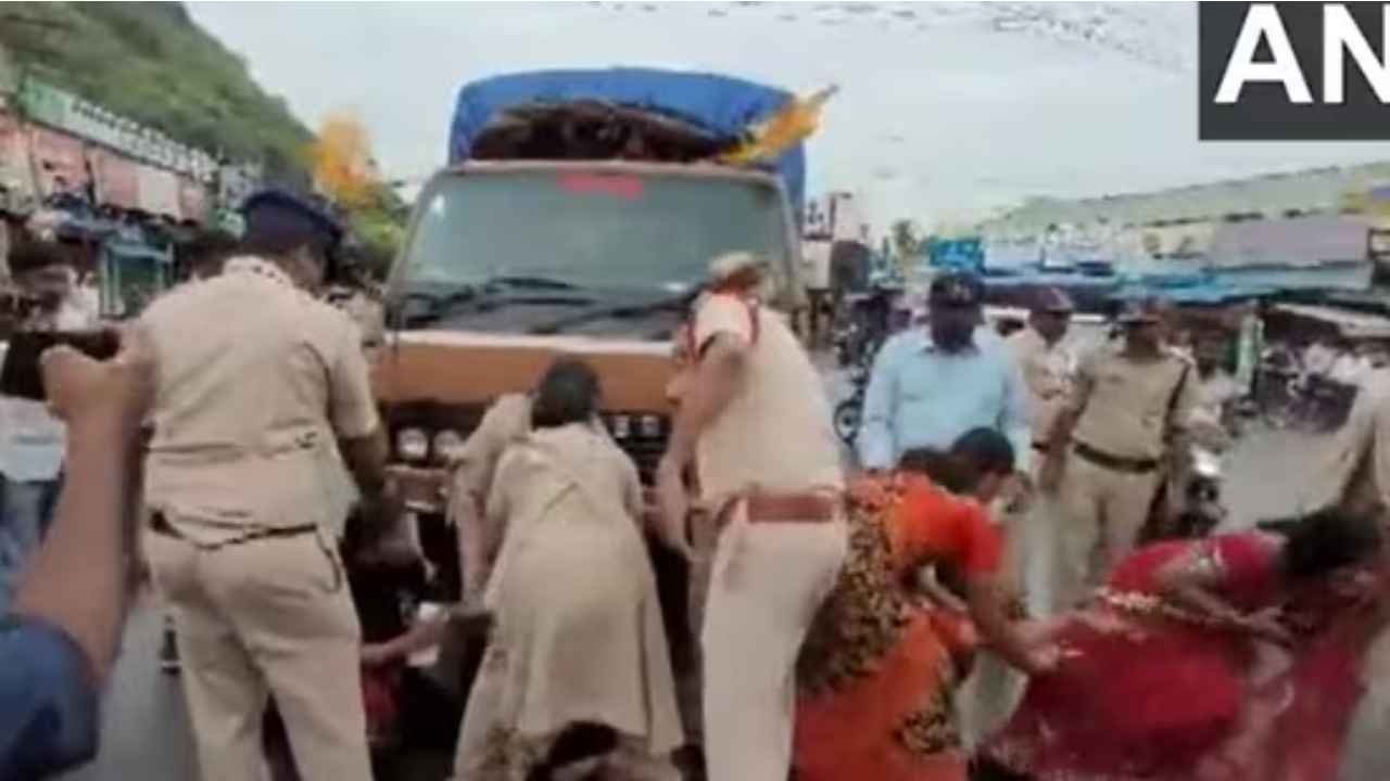 TDP workers call for bandh in Andhra Pradesh