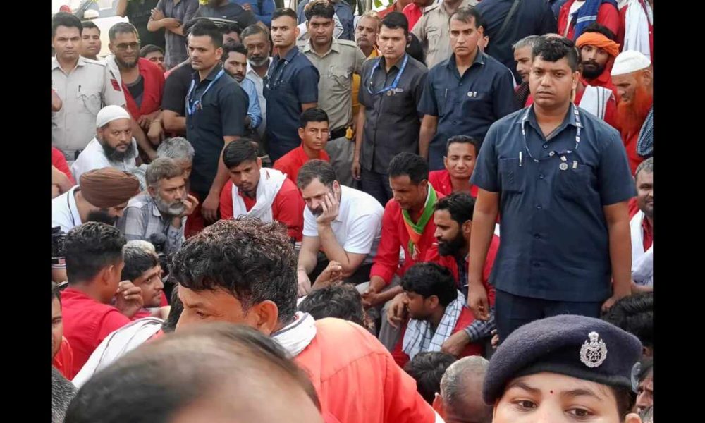 Delhi: Rahul Gandhi meets railway porters at Anand Vihar Railway station | Watch here