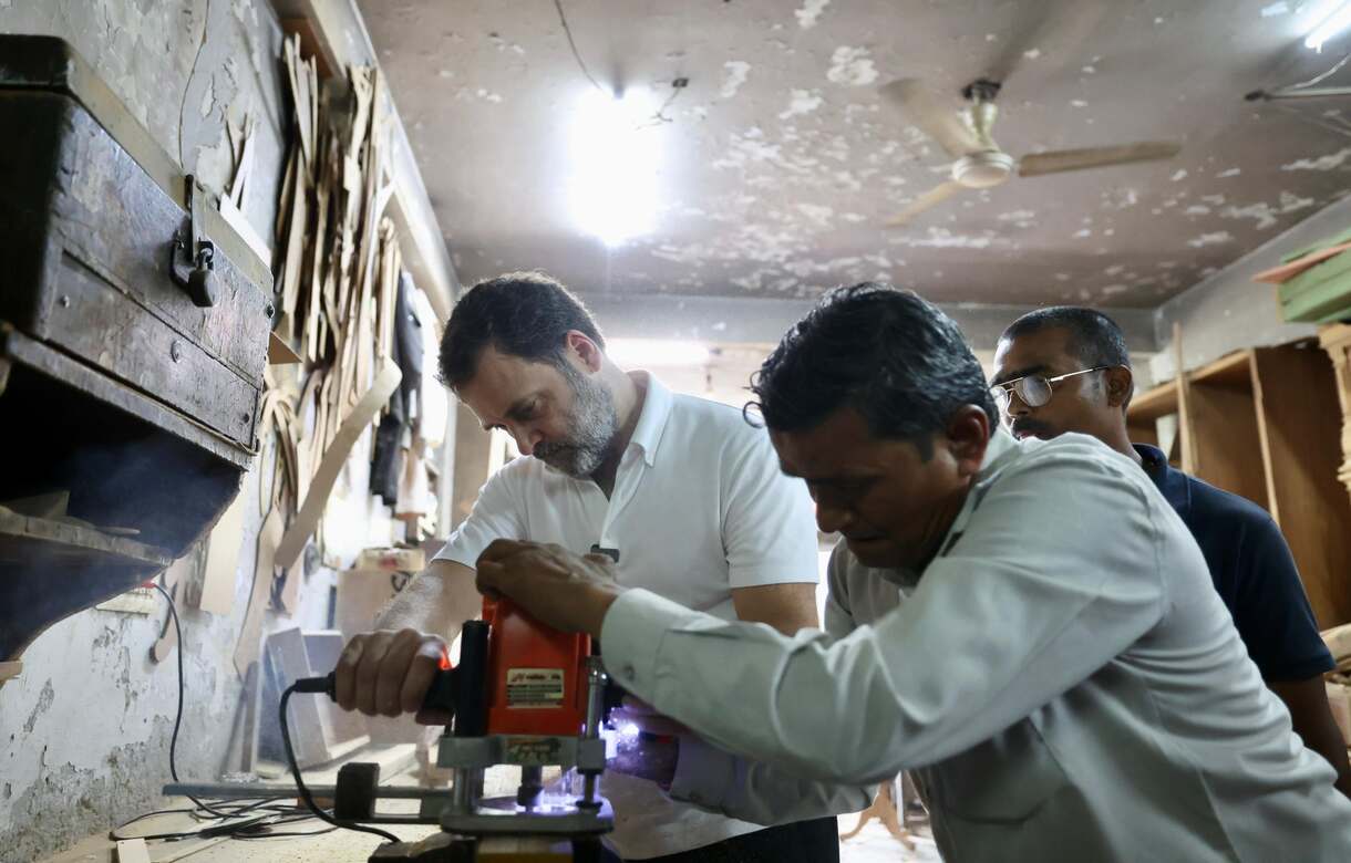 Rahul Gandhi visits Delhi’s Kirti Nagar furniture market, interacts with carpenters