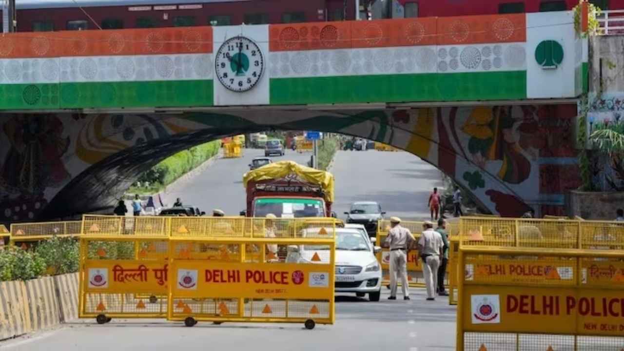 Gurugram: Delhi police constable robbed of his car at gunpoint while on his way to duty at G20 Summit