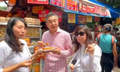 New Delhi: Japanese Ambassador Hiroshi Suzuki enjoys Aloo Tikki with his wife in Sarojini Nagar Market