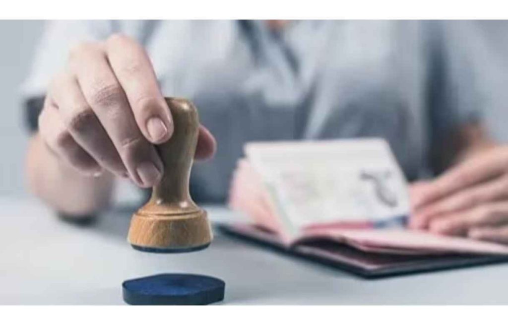 India to resume visa services for Canadian citizens in some categories