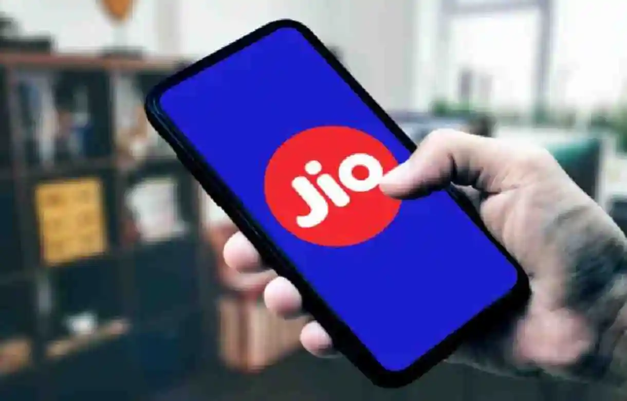 Reliance introduces Jio AI-Cloud Welcome offer with 100 GB free storage, to be launched in Diwali