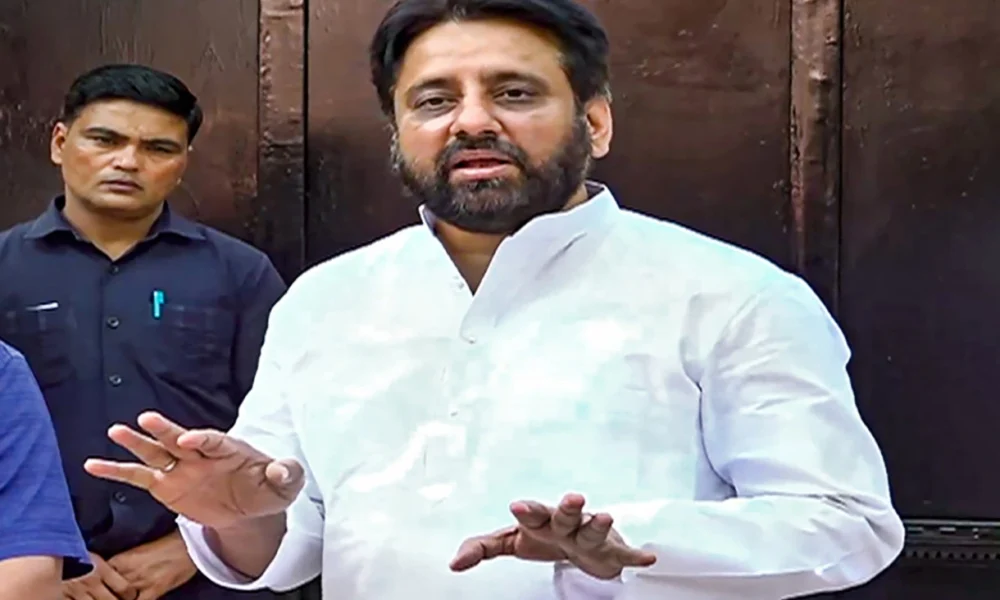 Waqf money laundering case: ED files chargesheet against AAP MLA Amanatullah Khan