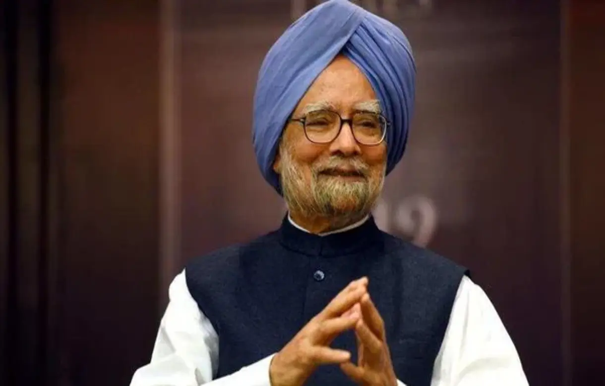 French President Emmanuel Macron, Malaysia PM Anwar Ibrahim pay tribute to former PM Manmohan Singh