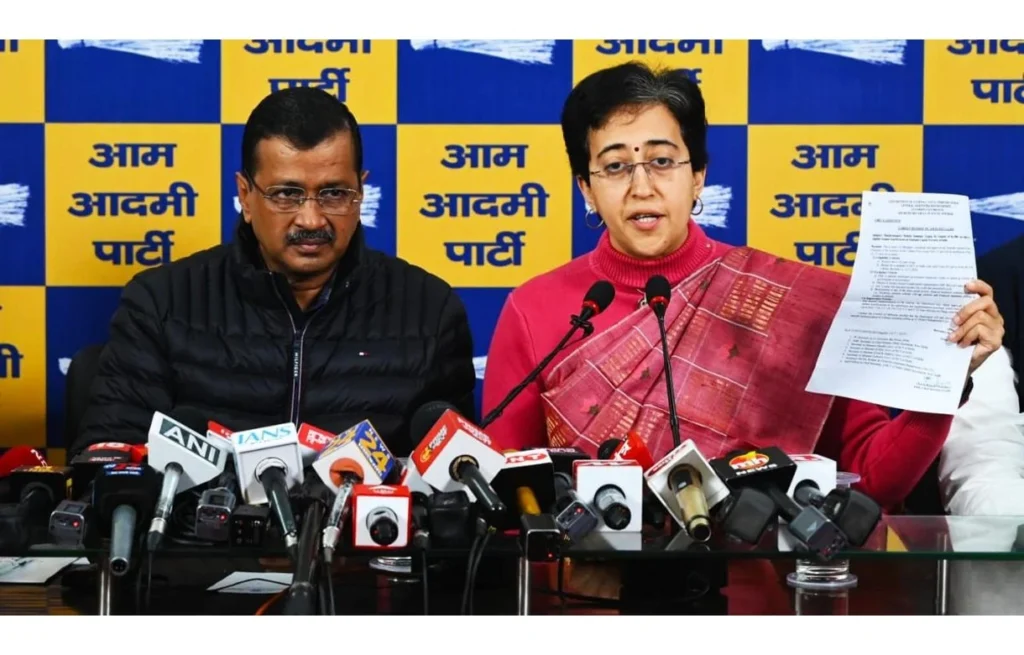 Delhi High Court turns down BJP's plea for special assembly sitting on CAG reports