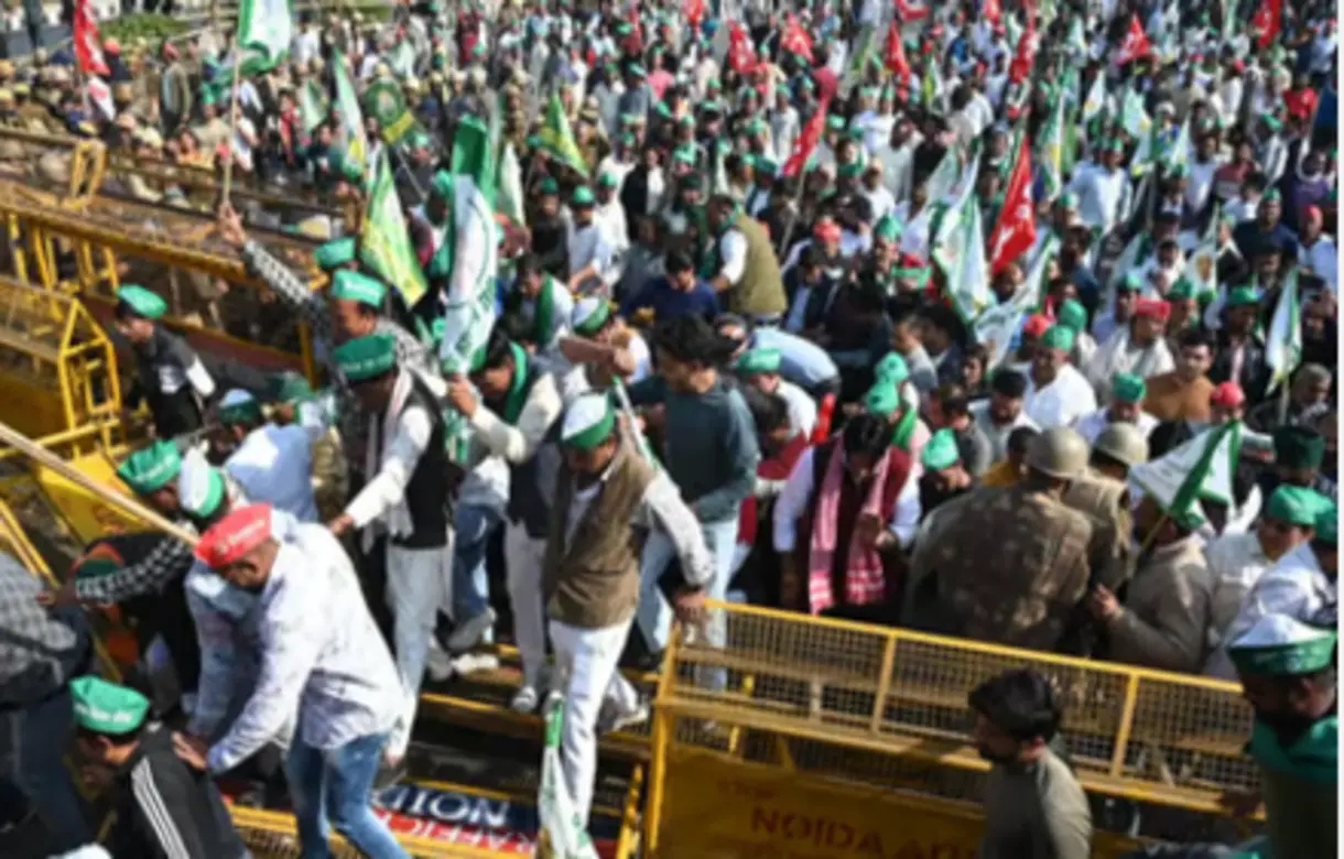 Farmers leave protest site on Noida Expressway, police remove barricades