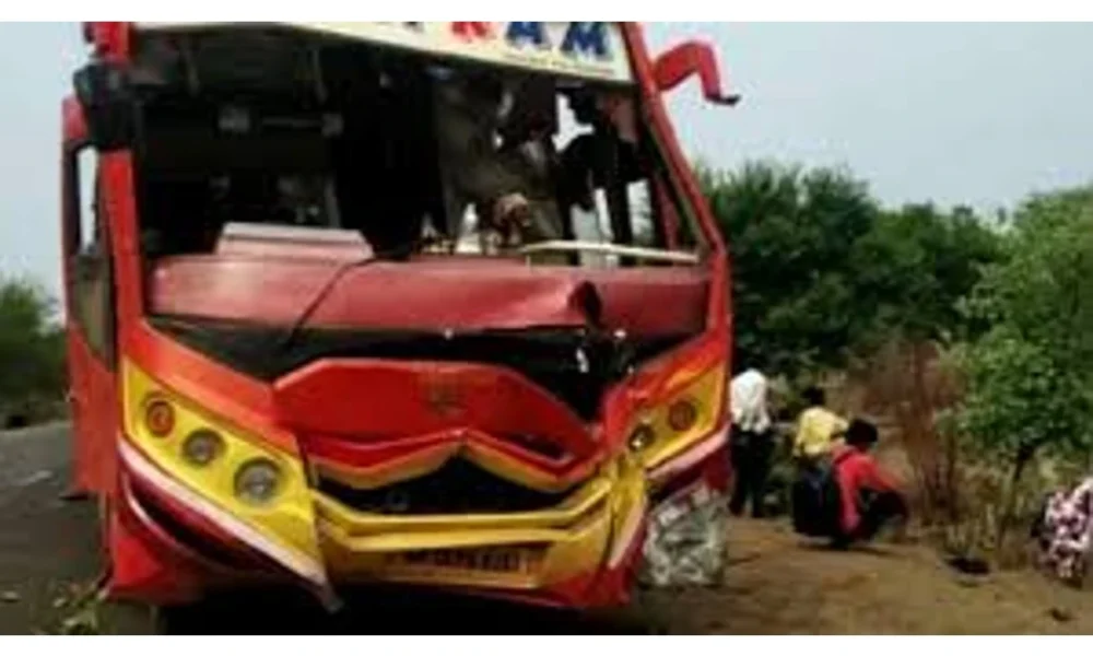 MP: 1 dead, several students injured after speeding truck rams school bus in Bhopal